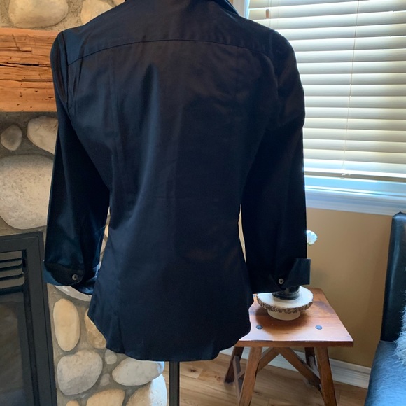 Banana Republic 3/4 Sleeve Button down Shirt (NWT) - Picture 4 of 10